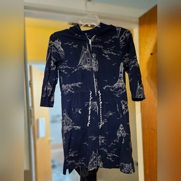 Landsend Beach cover up - Picture 1 of 2